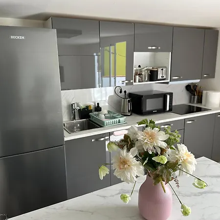 New Modern Apartment, Scandinavian Style, Ocean View, Huge Terrace شقة