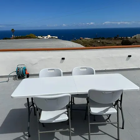 公寓 New Modern Apartment, Scandinavian Style, Ocean View, Huge Terrace
