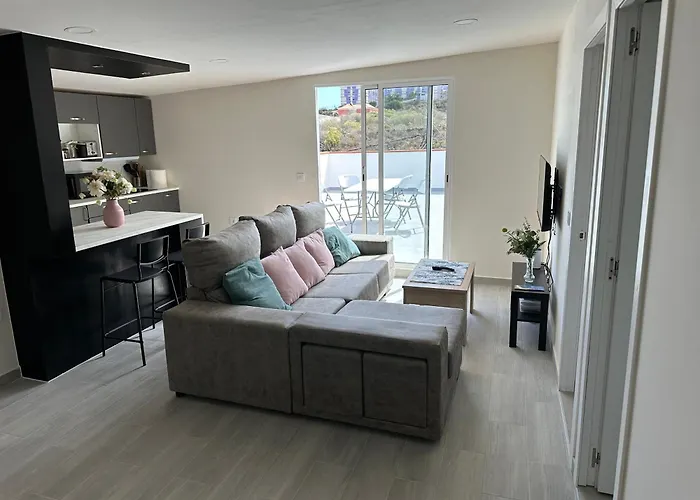 New Modern Apartment, Scandinavian Style, Ocean View, Huge Terrace