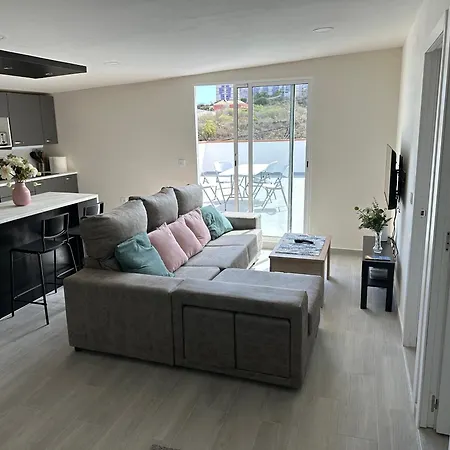 New Modern Apartment, Scandinavian Style, Ocean View, Huge Terrace